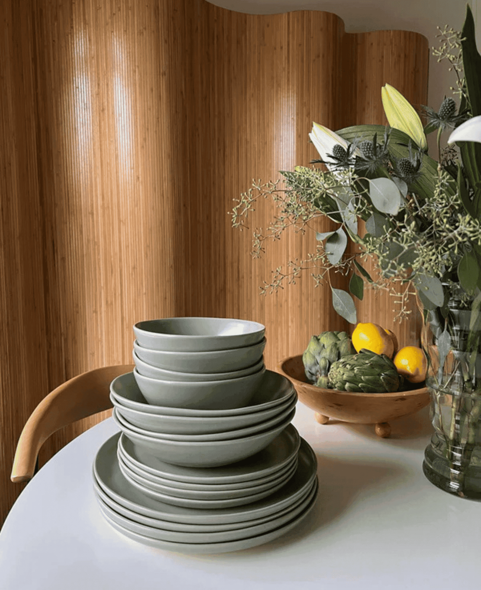 LXURI LIVING brings sophistication home. Discover more.