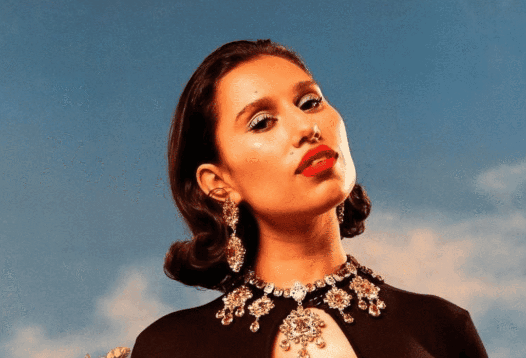 LXURI Culture – Art, Music & the World of Creativity - Discover Raye 