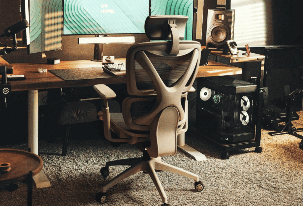 Autonomous Smart Desks & Workpods | Shop Modern Ergonomic Office Solutions | LXURI