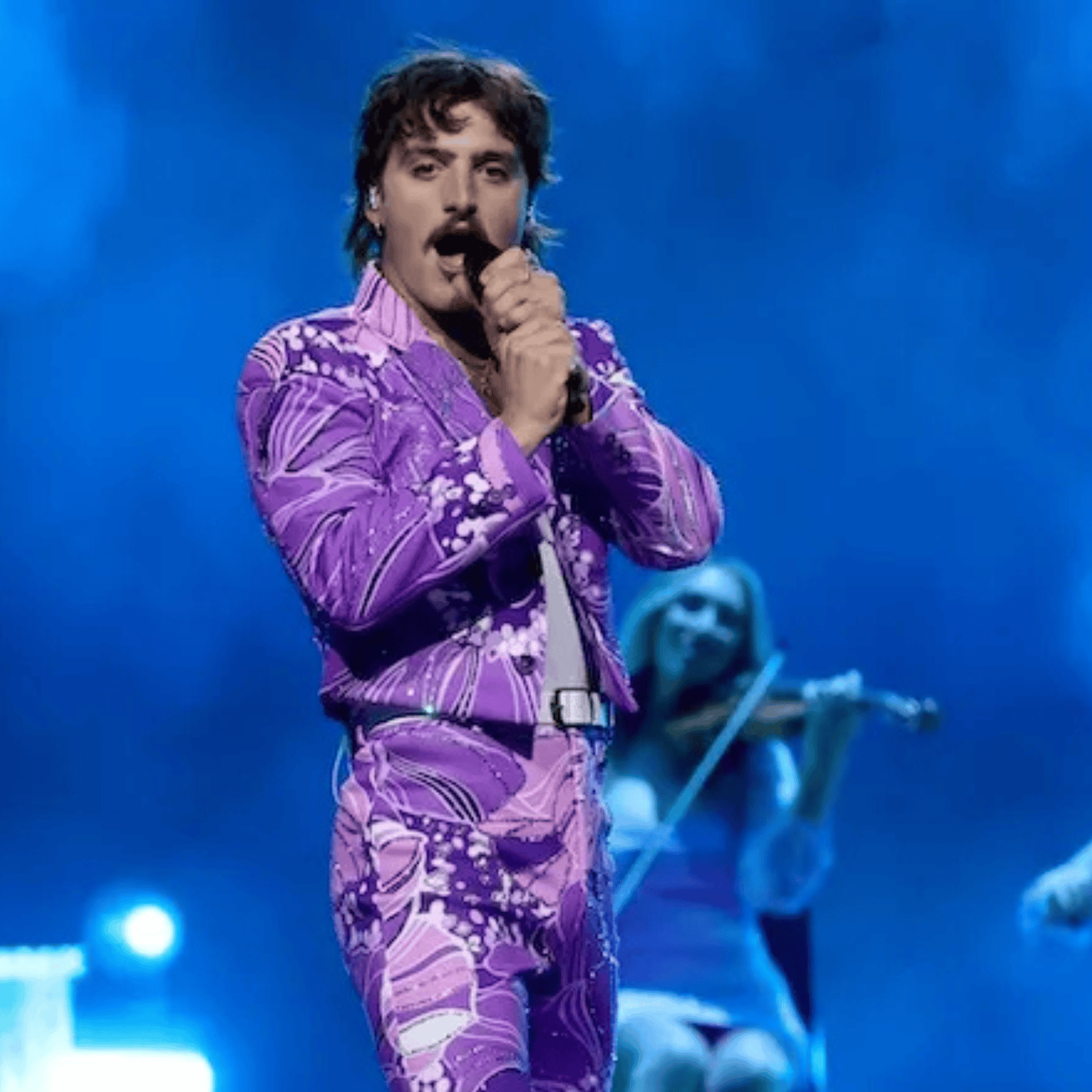 Benson Boone: The Rise of a Pop-Rock Powerhouse by LXURI