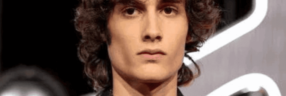 Sombr: The Rising American Singer-Songwriter Redefining Indie Pop by LXURI