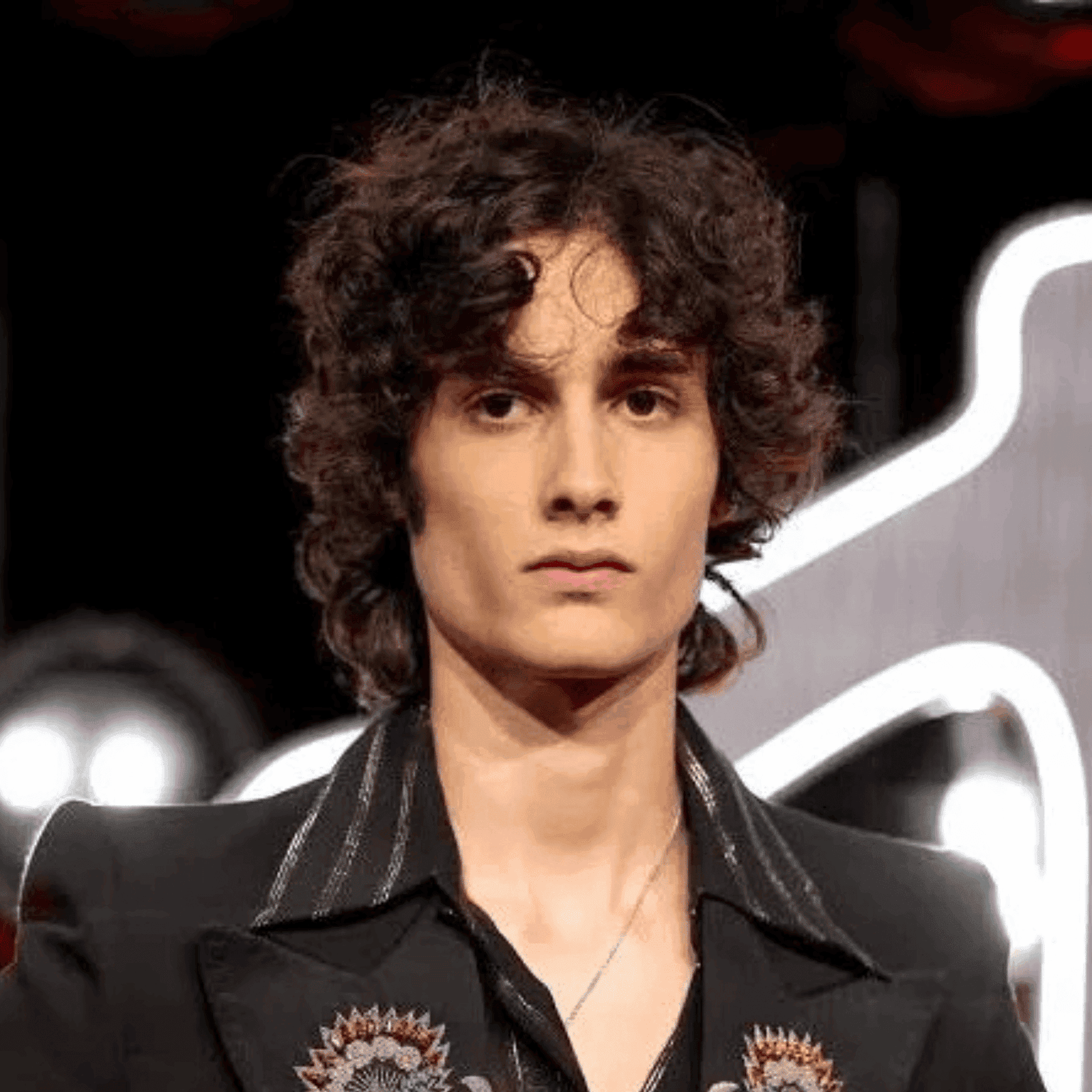 Sombr: The Rising American Singer-Songwriter Redefining Indie Pop by LXURI