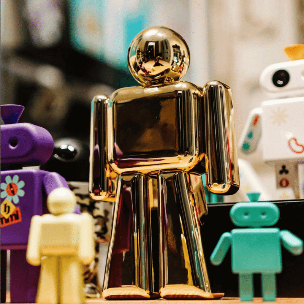 Luxury Art Collectables: The HOMMI Holiday Gift Guide by LXURI