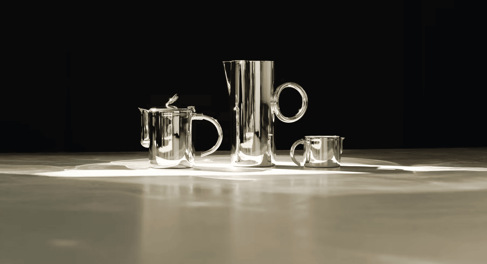 LXURI GIFT GUIIDE - Shop Holiday Gifts for They/Them at Mytheresa