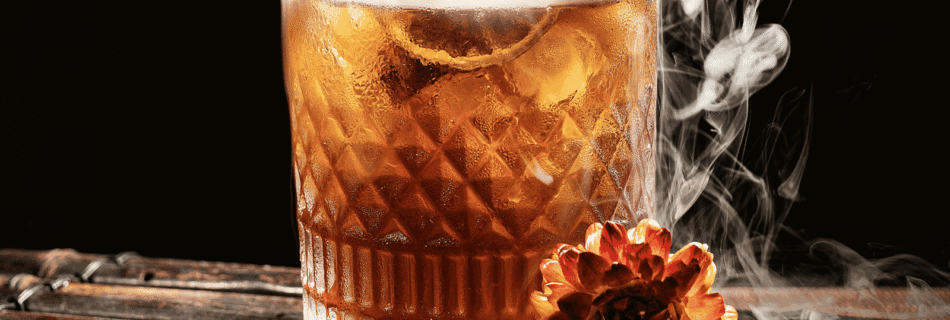 LXURI LIVING - The Vanilla Cinnamon Maple Whiskey Sour Cocktail Recipe