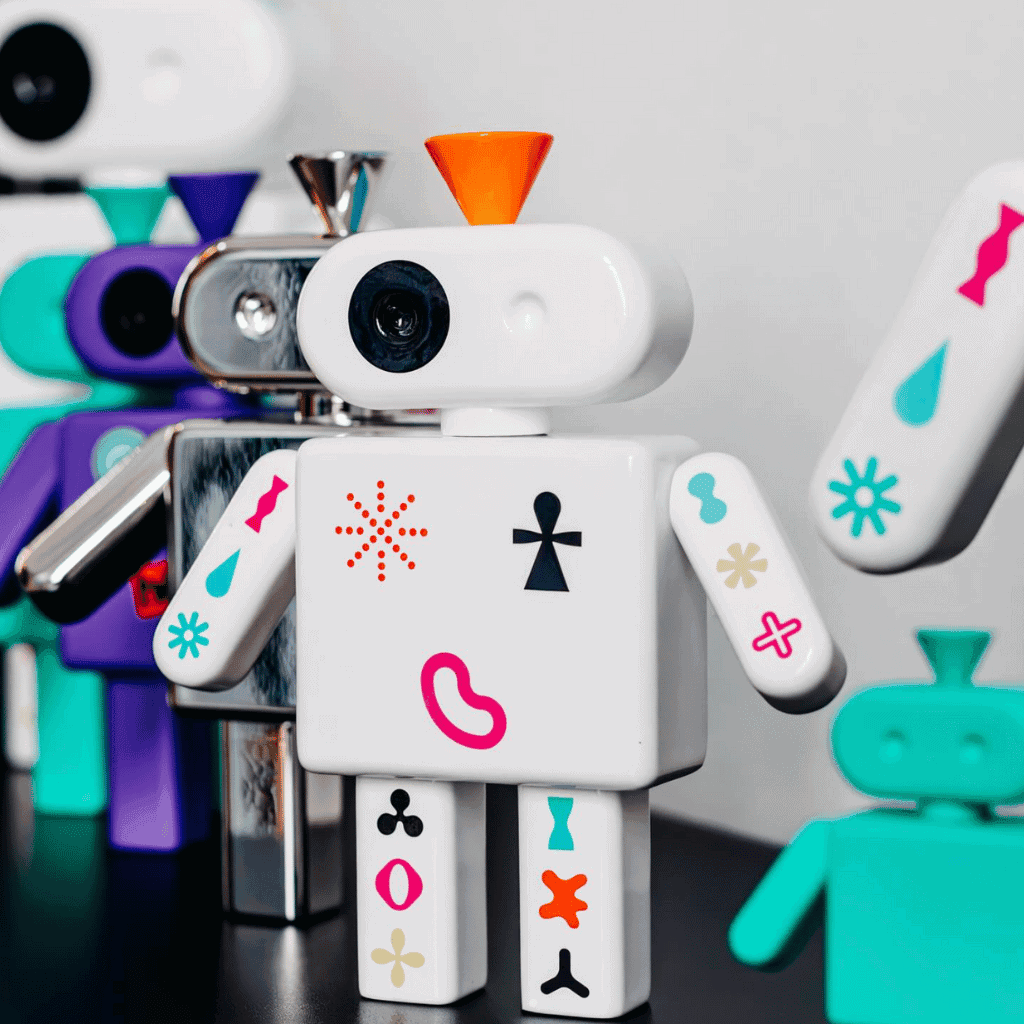 LXURI GIFT GUIDE - Why HOMMI Collectables Make Exceptional Holiday Gifts