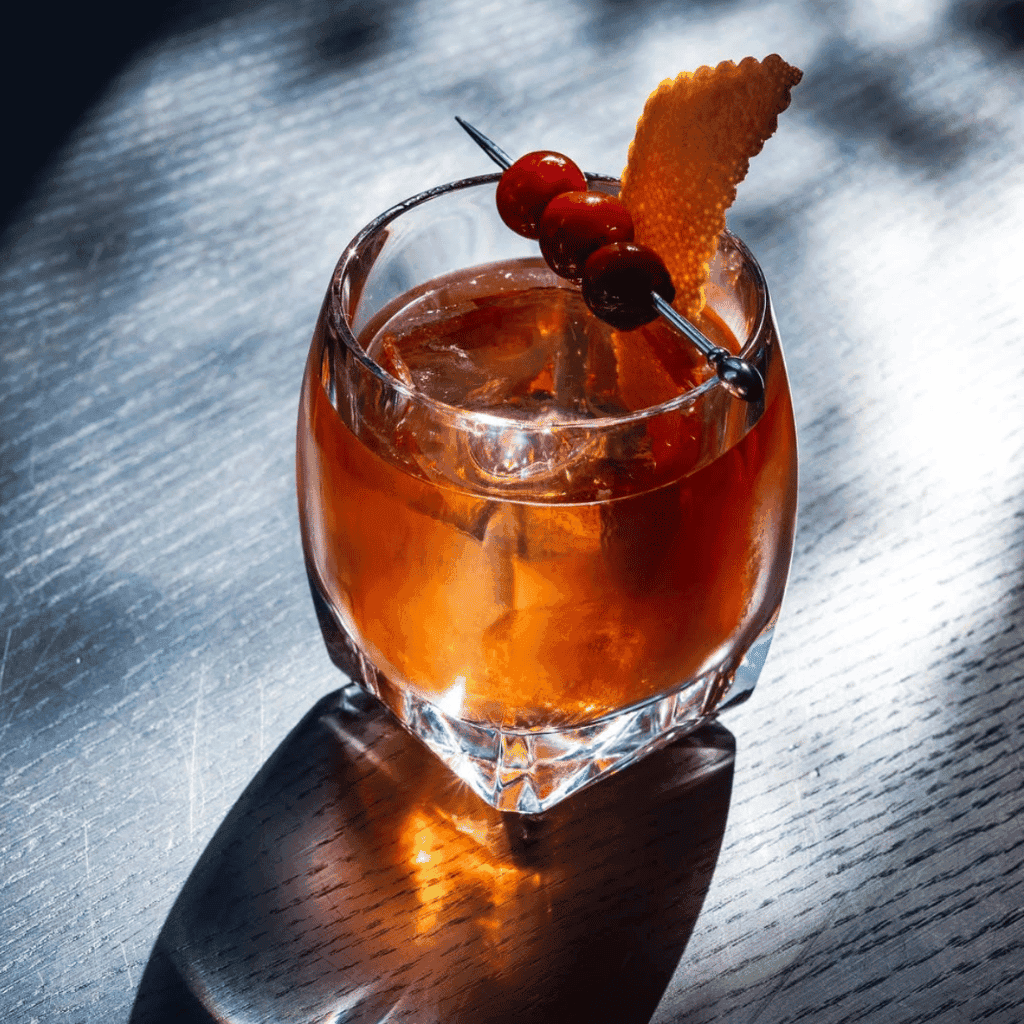 LXURI - Tips and Tricks for a Perfect Old Fashioned Cocktail