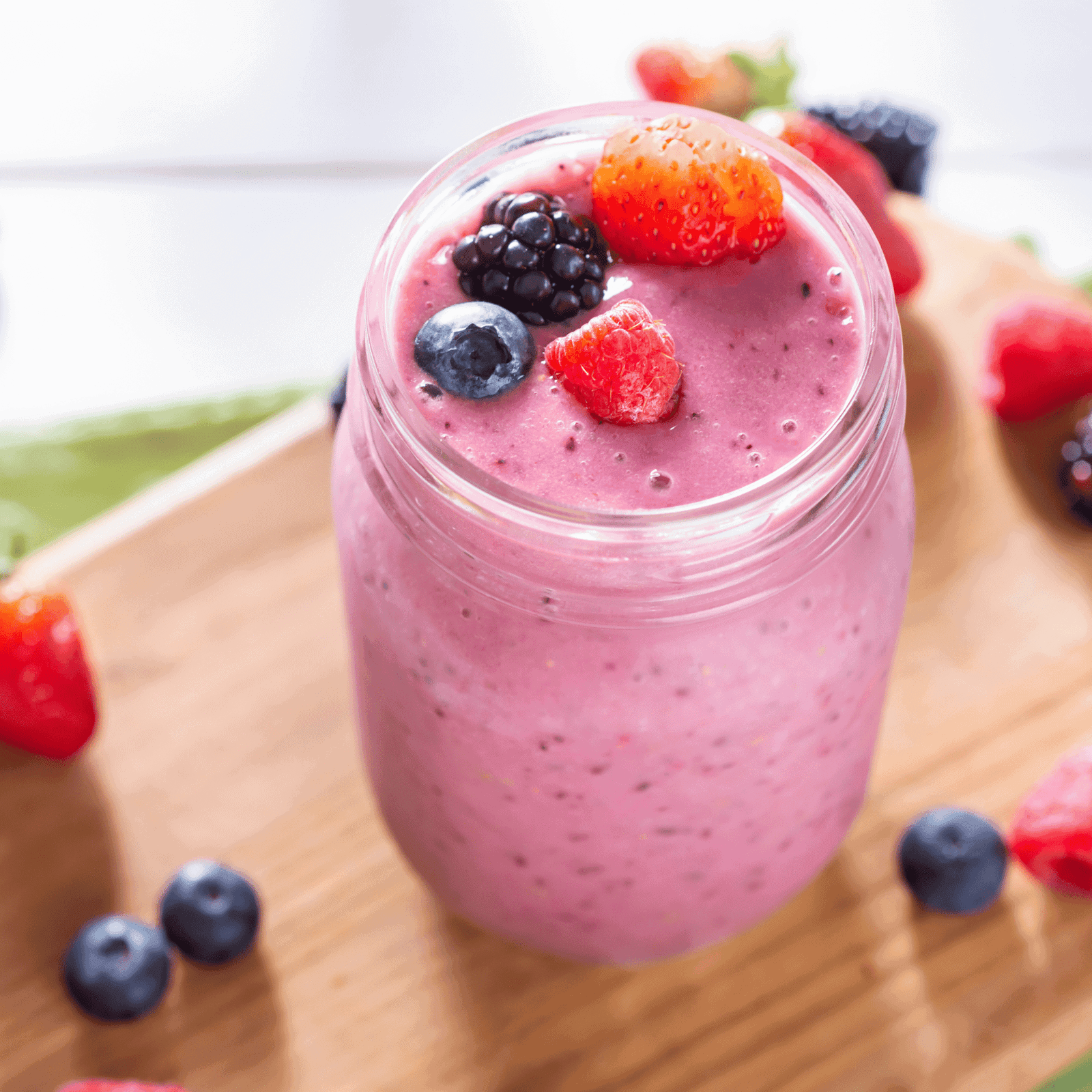 Healthy Breakfast Smoothie Recipe: The Ultimate Morning Blend | LXURI LIVING