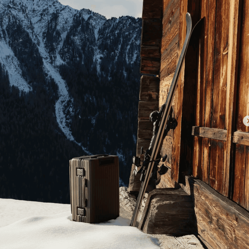 LXURI - Check-In Luggage for Extended Travel by Carl Friedrik