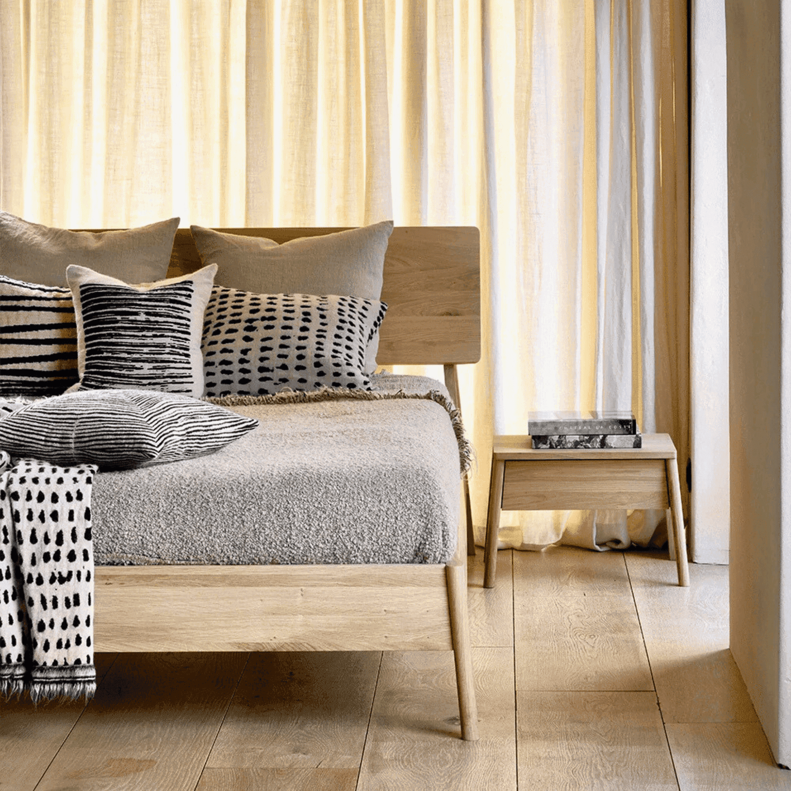Denver Modern Bedroom Collection: Modern Comfort Redefined | Blog by LXURI