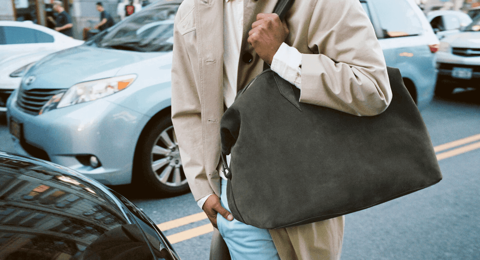 LXURI - Shop Luxury Bags by Métier.