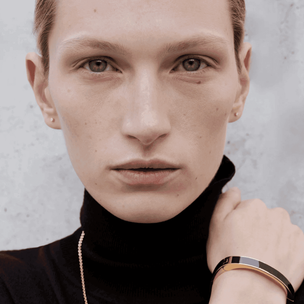 LXURI - Styling Toteme: Building a Modern Minimalist Wardrobe