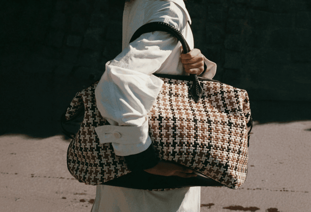 LXURI – Shop Fashion, Beauty, Home & Travel Collections - Shop Métier