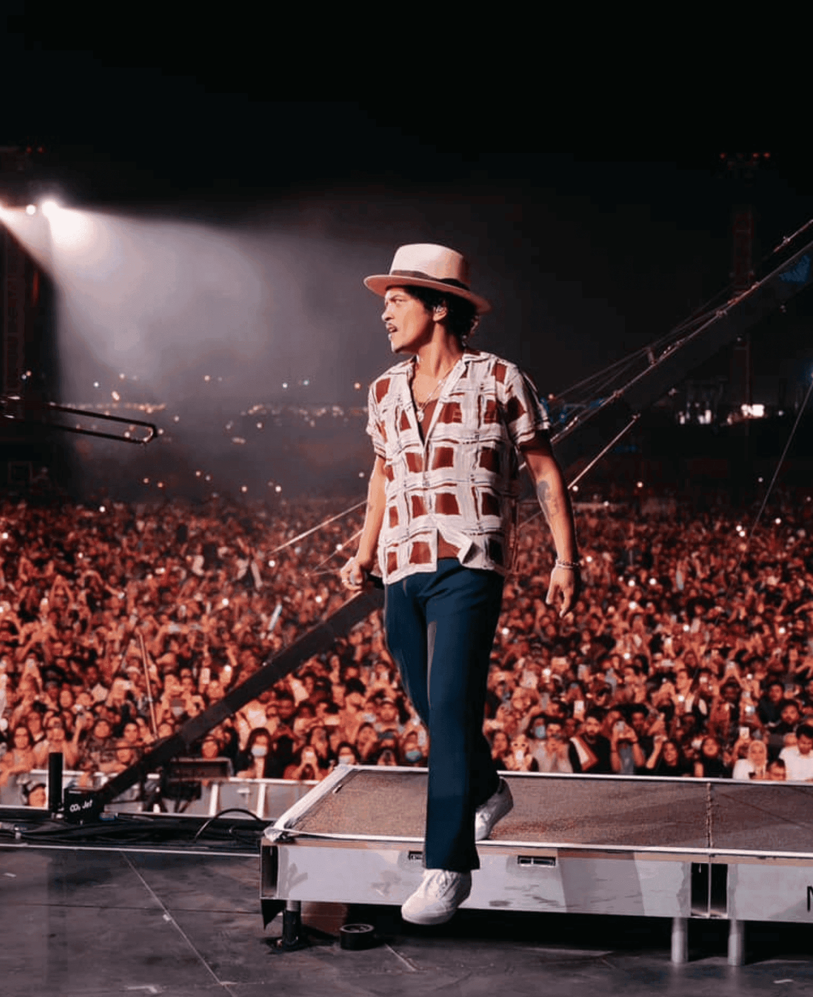 LXURI - Concert Tickets on TicketNetwork