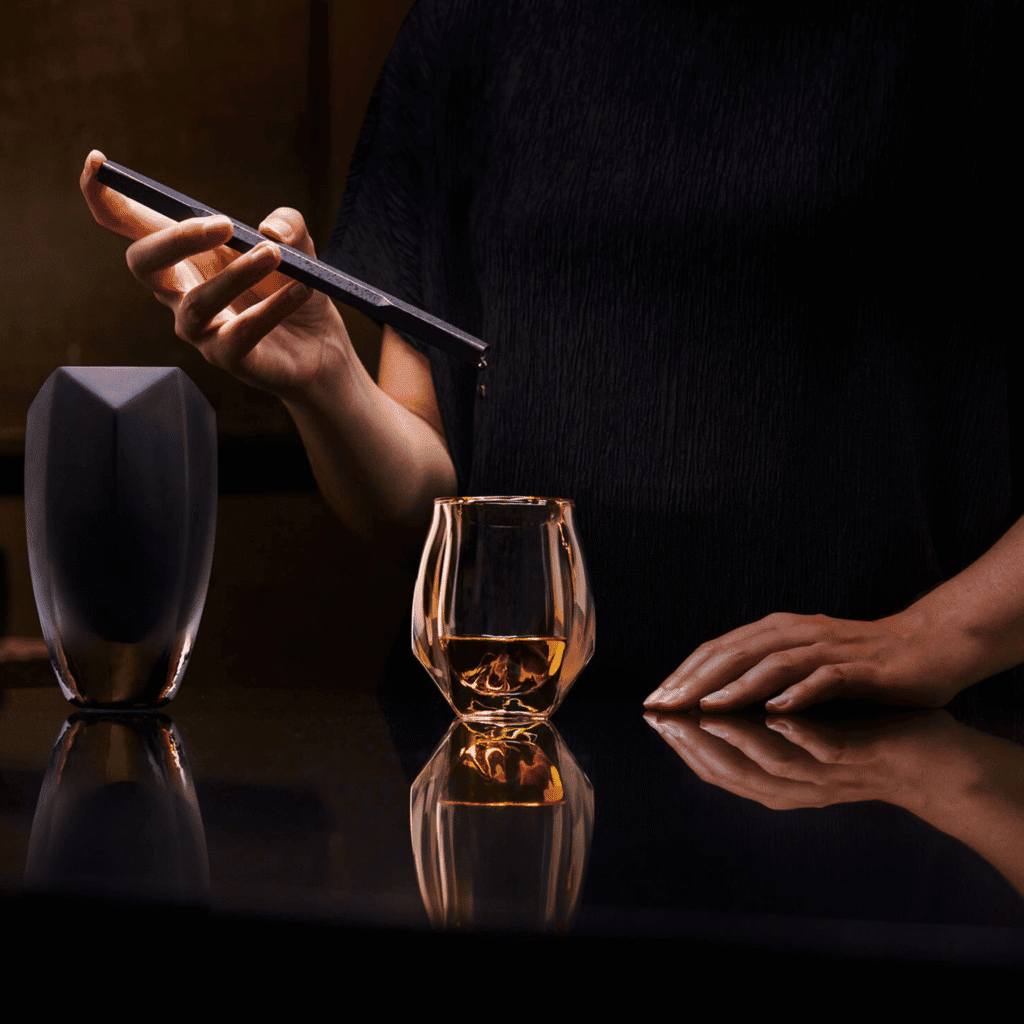 Create a Whiskey Ritual at Home with Norlan | Blog by LXURI