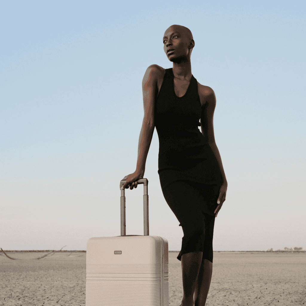LXURI - Design Details That Define NORTVI Luggage Sets