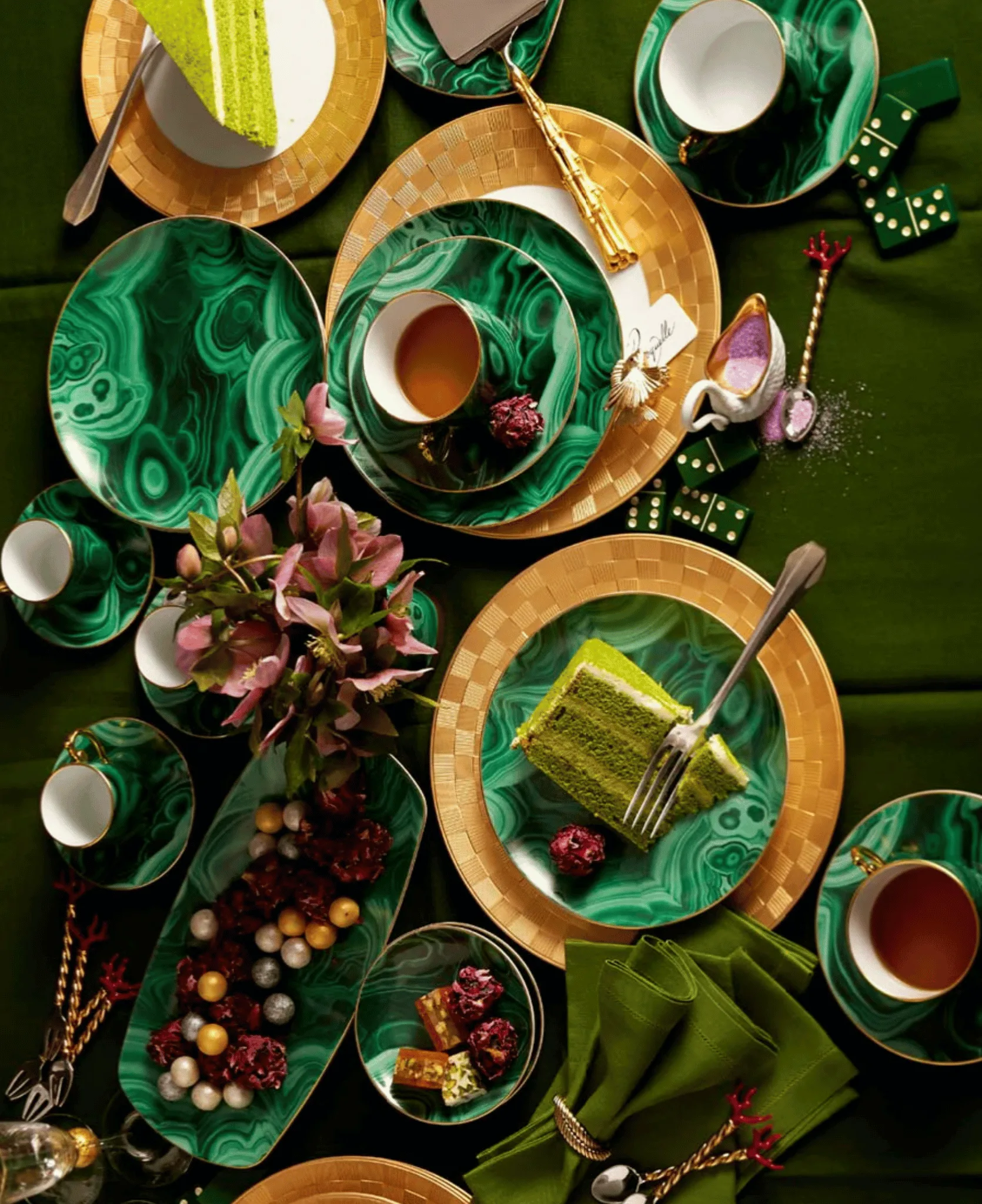 LXURI - Luxury Dinnerware Sets That Define the Table​ - Mytheresa Dining Room Collection