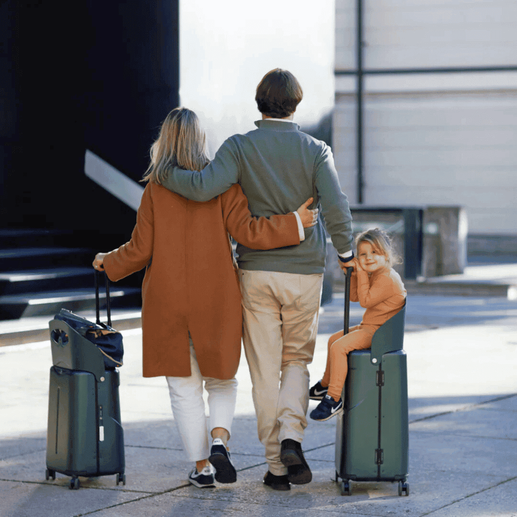 LXURI - MiaMily Family-friendly Luggage