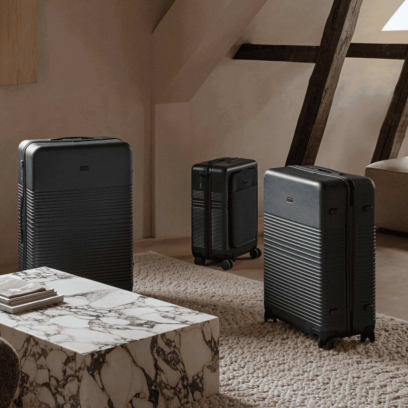 NORTVI Luggage Sets: The Ultimate Guide to Sustainable Luxury Travel | Travel Blog by LXURI