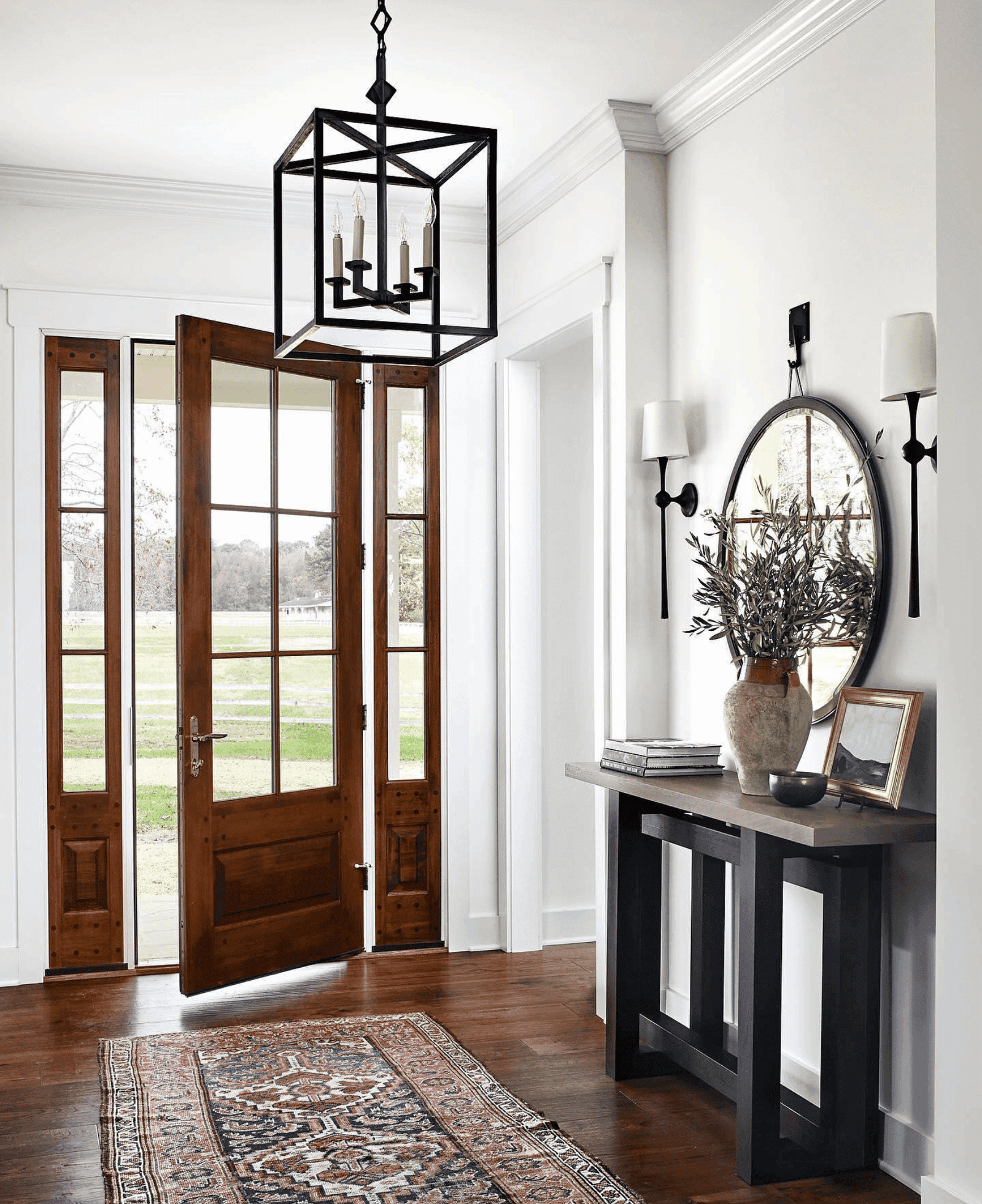 LXURI - Make a Statement With Entryway Lighting​