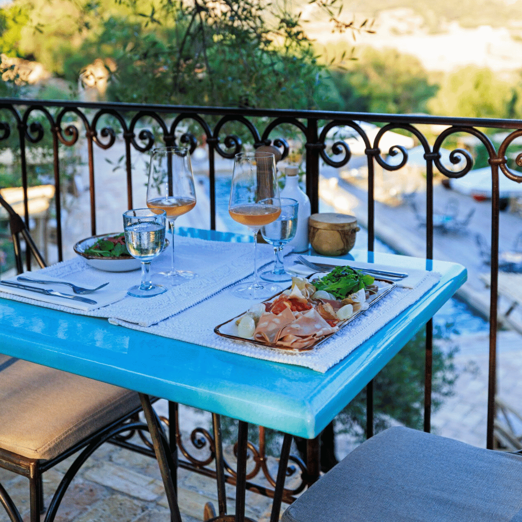 LXURI - Book with Expedia - A Mandria di Murtoli – Corsica, France