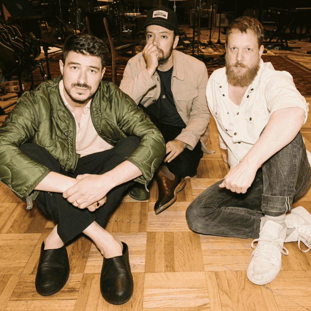 LXURI - Mumford & Sons - Fashion Style and Visual Identity