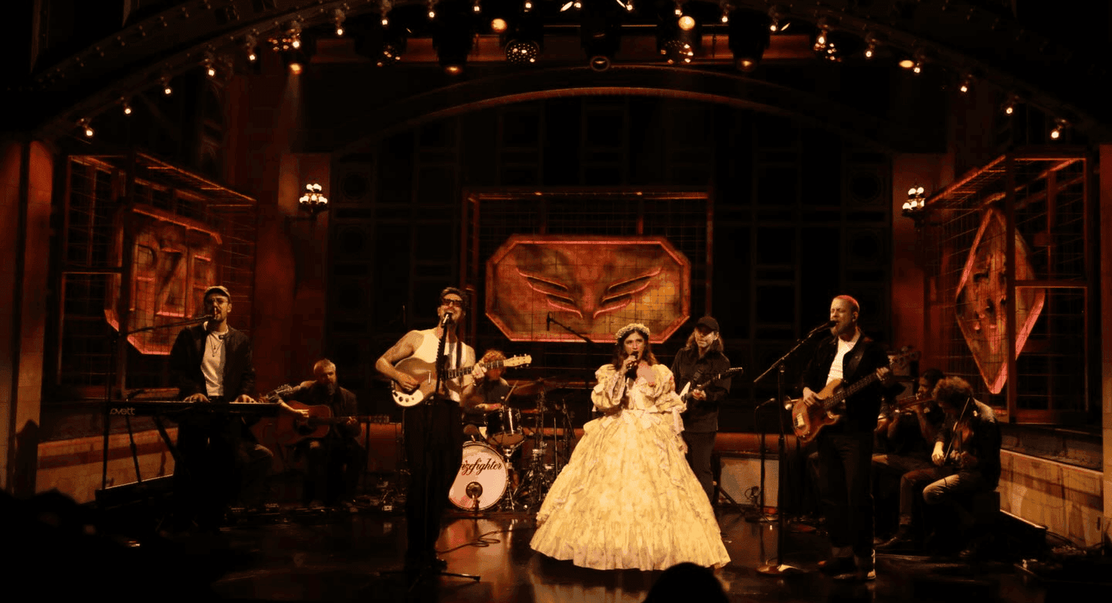 Mumford & Sons: The Ultimate Folk Rock Music Review | LXURI