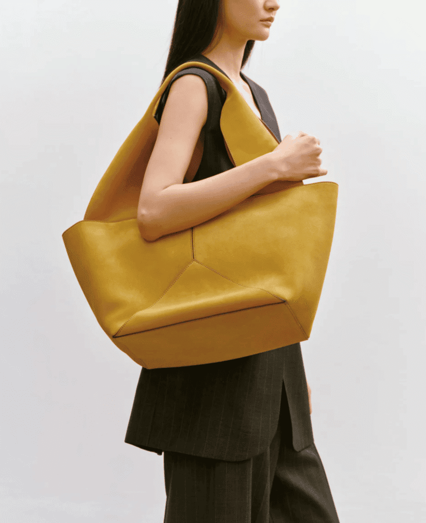 LXURI - Market Bag: Relaxed Luxury Meets Everyday Function