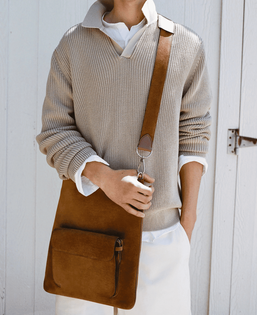 LXURI - Slide Messenger: Elevated Everyday Travel Style