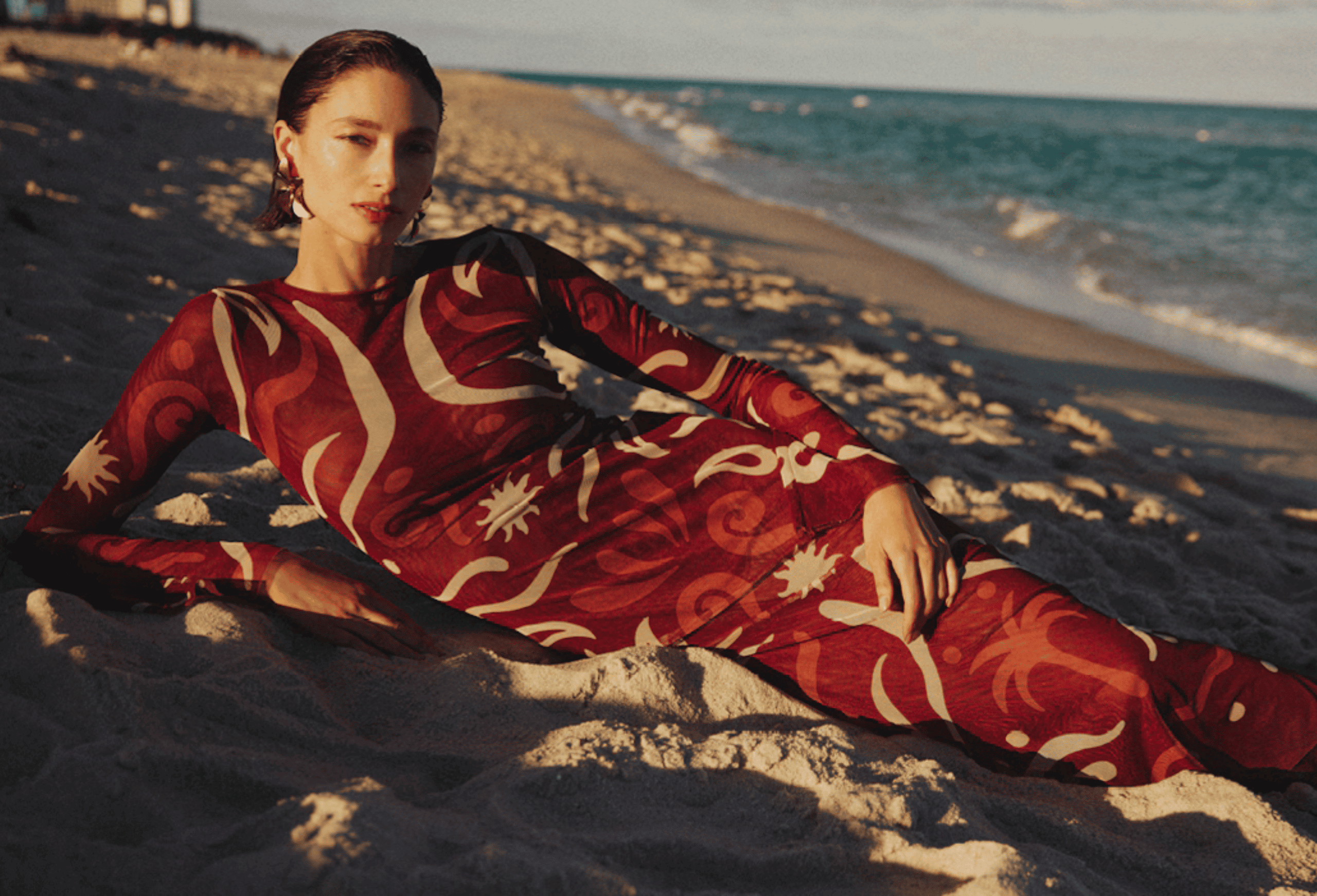 Discover the Best Luxury Vacation Essentials for Women | LXURI