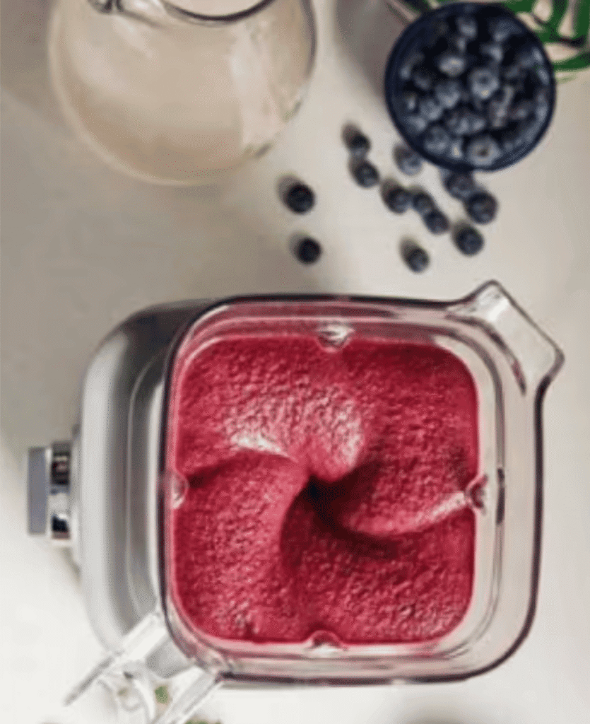 Make the perfect daiquiri with a KitchenAid blender. |
LXURI Cocktail Recipe 