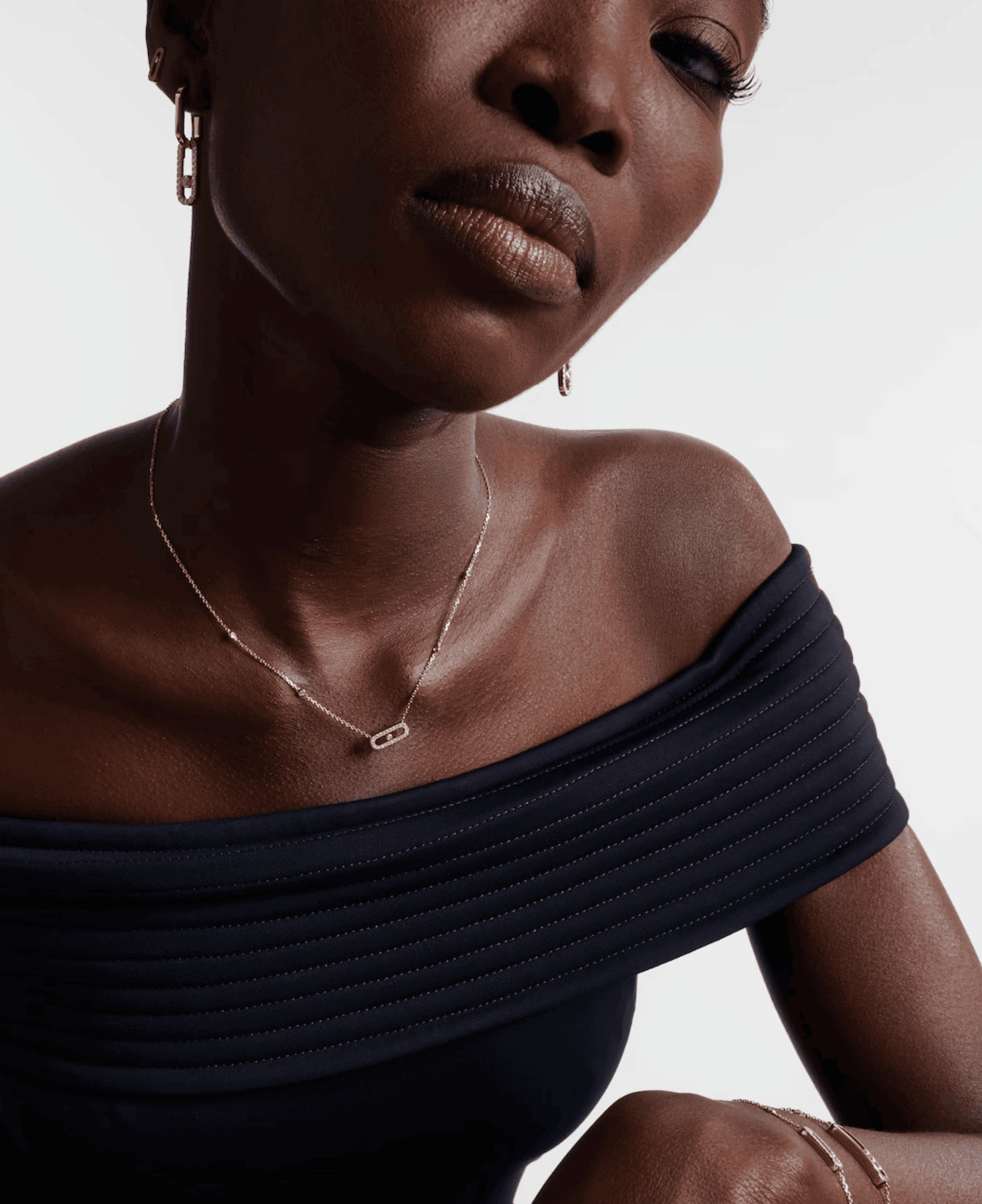 Messika Baby Move 18kt Gold Necklace with Diamonds | LXURI