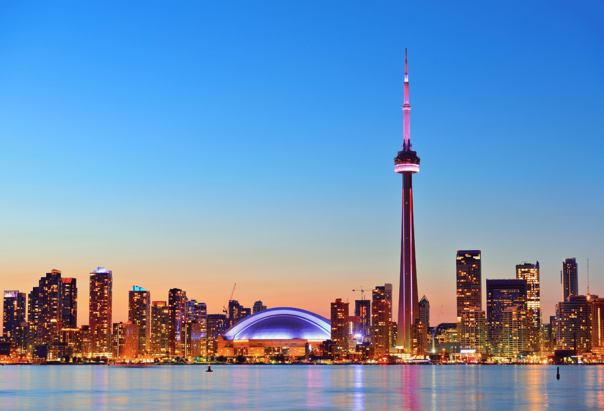 Toronto Travel Guide by LXURI