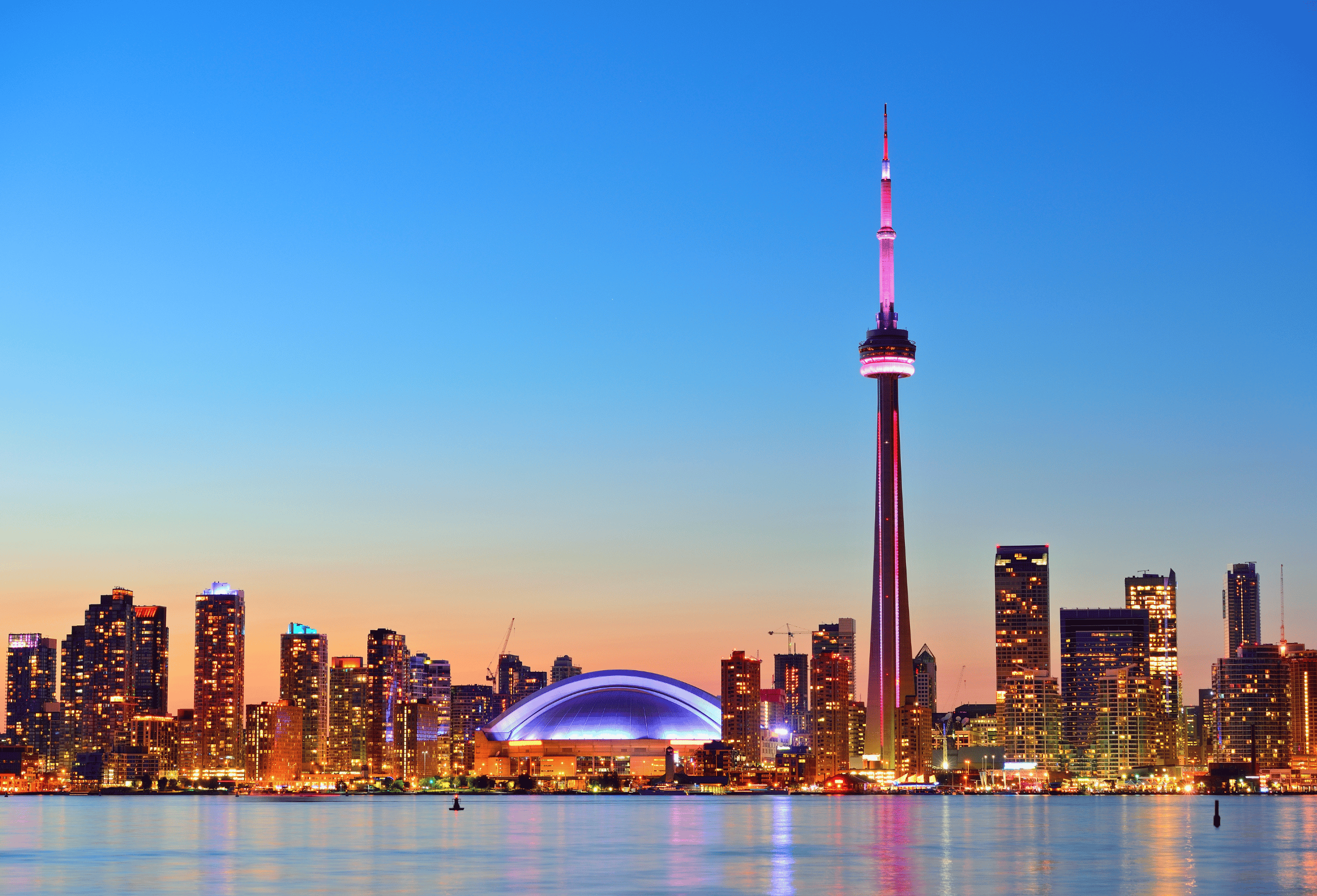 Toronto Travel Guide by LXURI