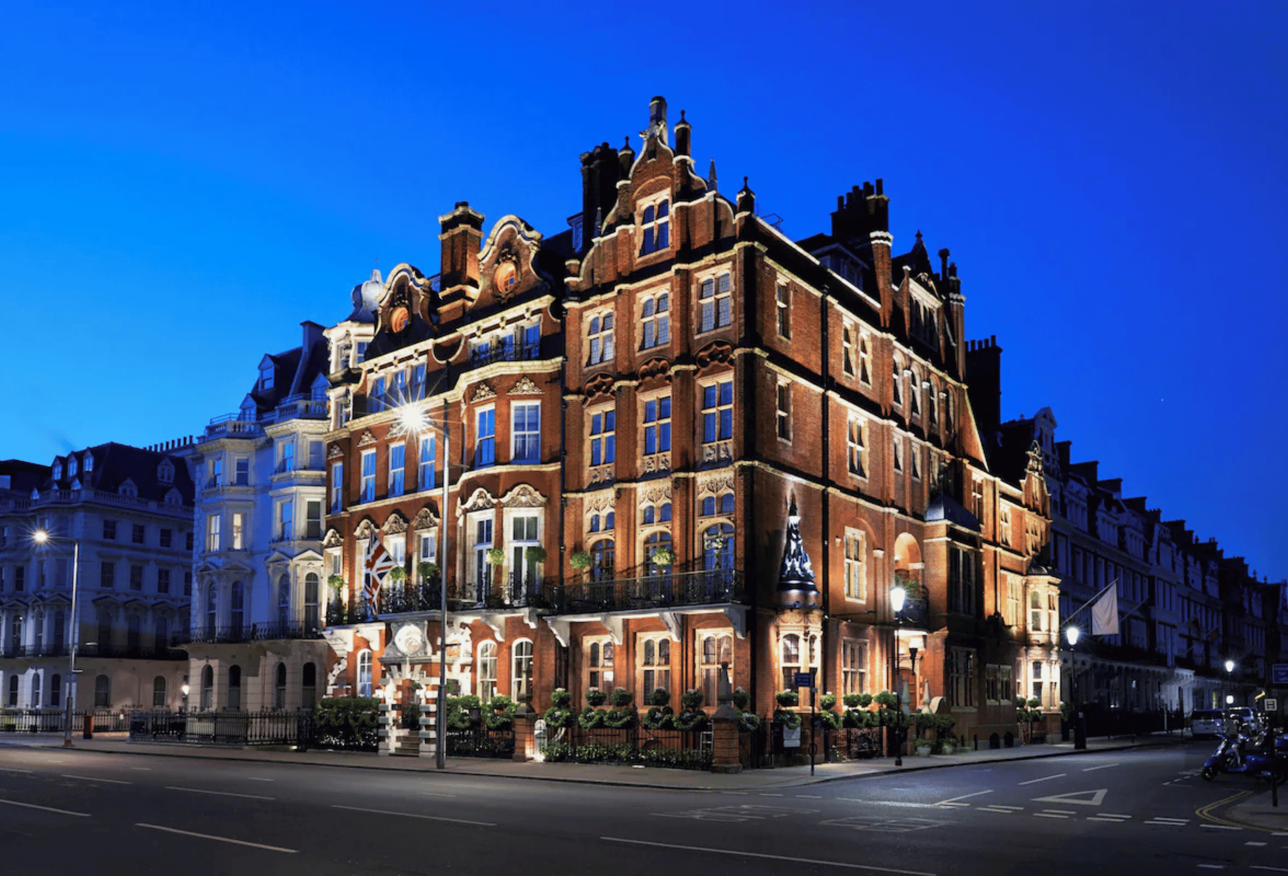 The End of Summer Travel Sale | Book & Save Today | LXURI Travel