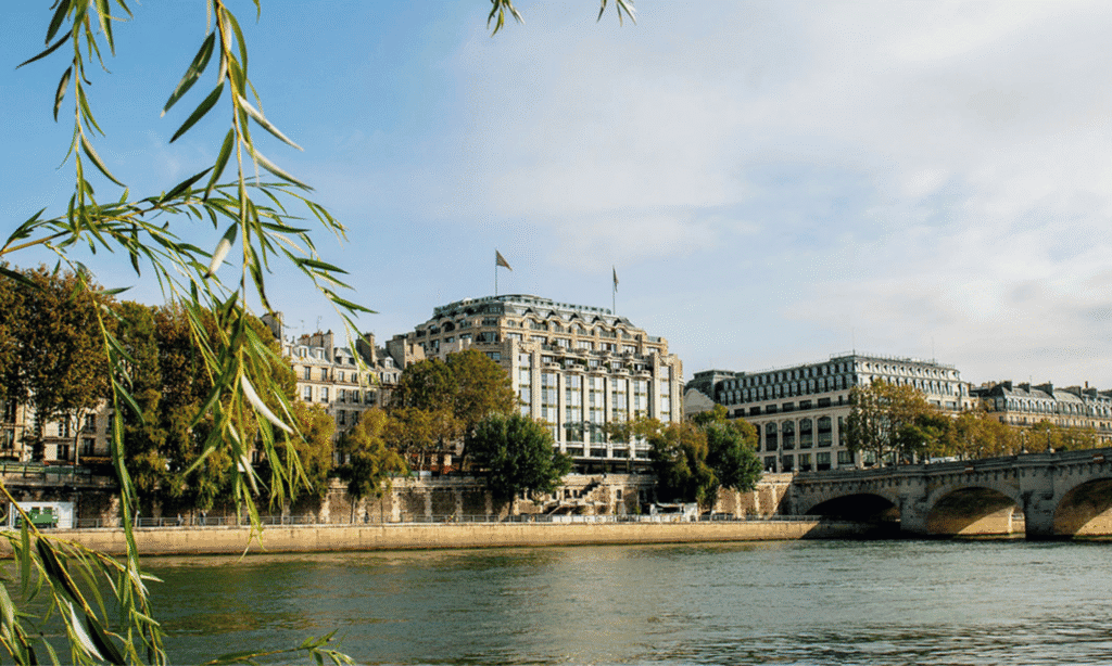 Cheval Blanc Paris