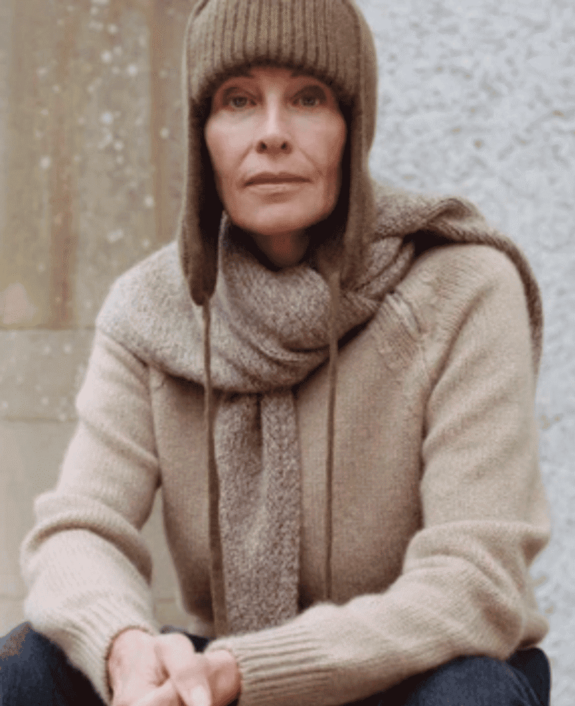 Johnstons of Elgin Women's Cashmere - Luxurious Cashmere Jumpers
