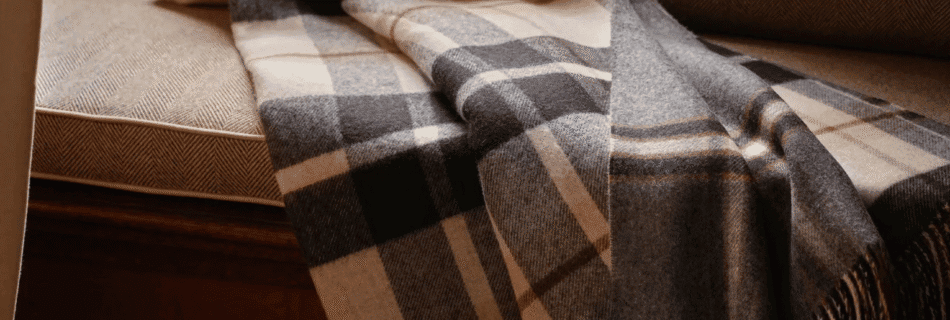 Luxury Blankets and Throws to Cozy Up With This Fall