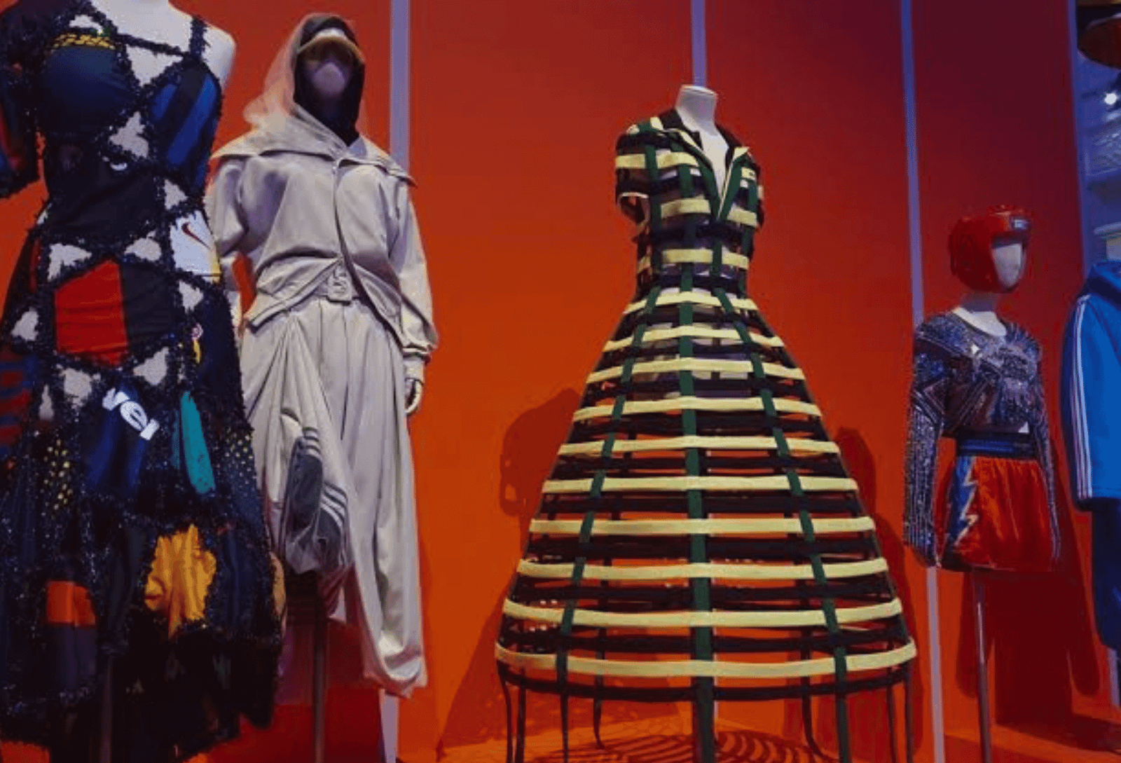 Paris Fashion Exhibition: 40 Remarkable Years of Style