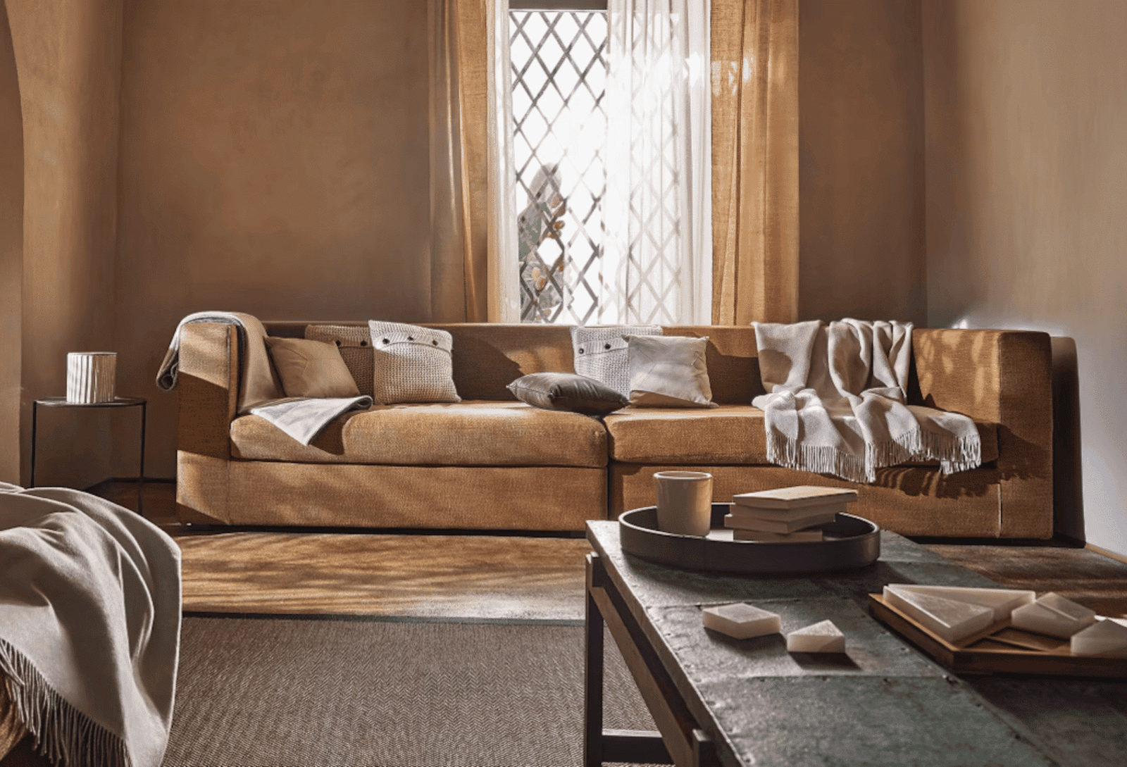 Fall for Your Home With Designer Home Décor