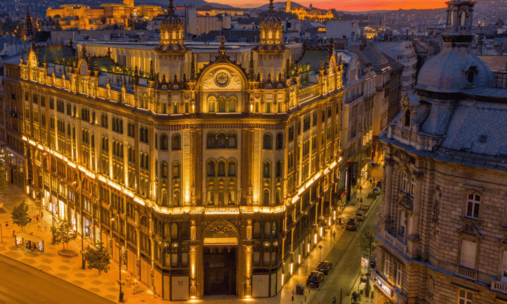 Book Párisi Udvar Hotel Budapest with Tablet Hotels